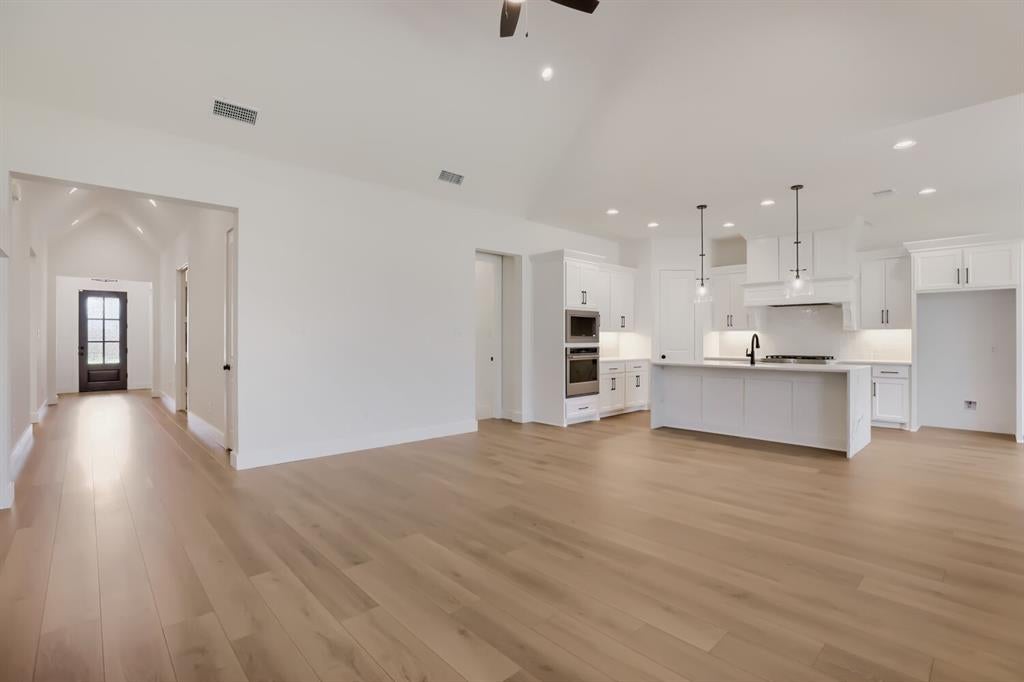 4025 Trellis Drive