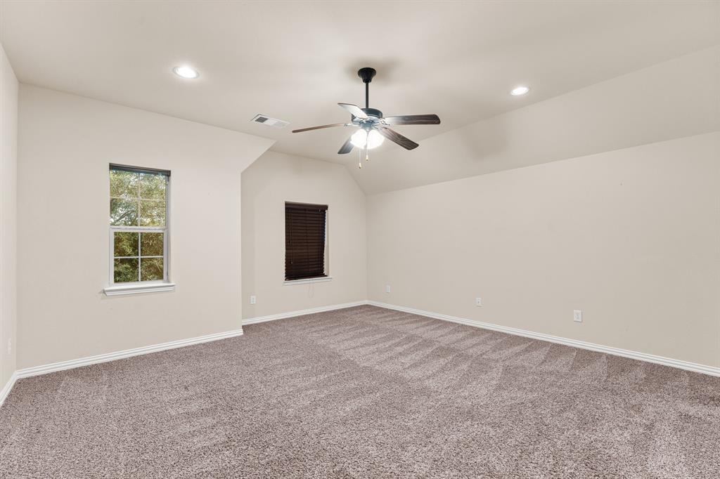 STONE HALLOW - Residential Lease