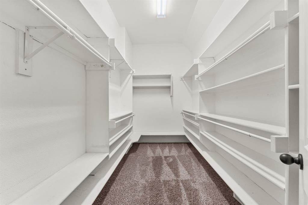 STONE HALLOW - Residential Lease