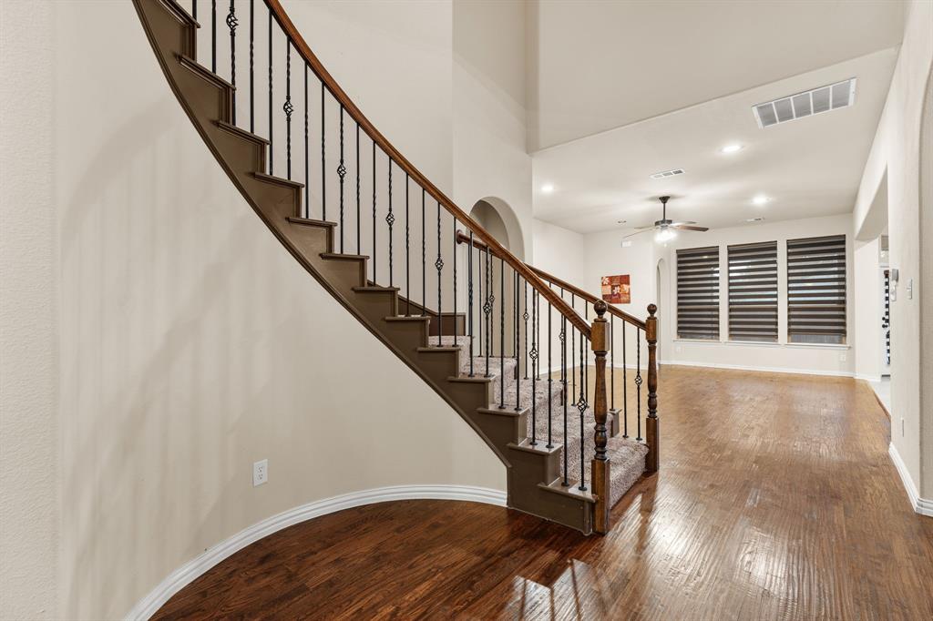 STONE HALLOW - Residential Lease