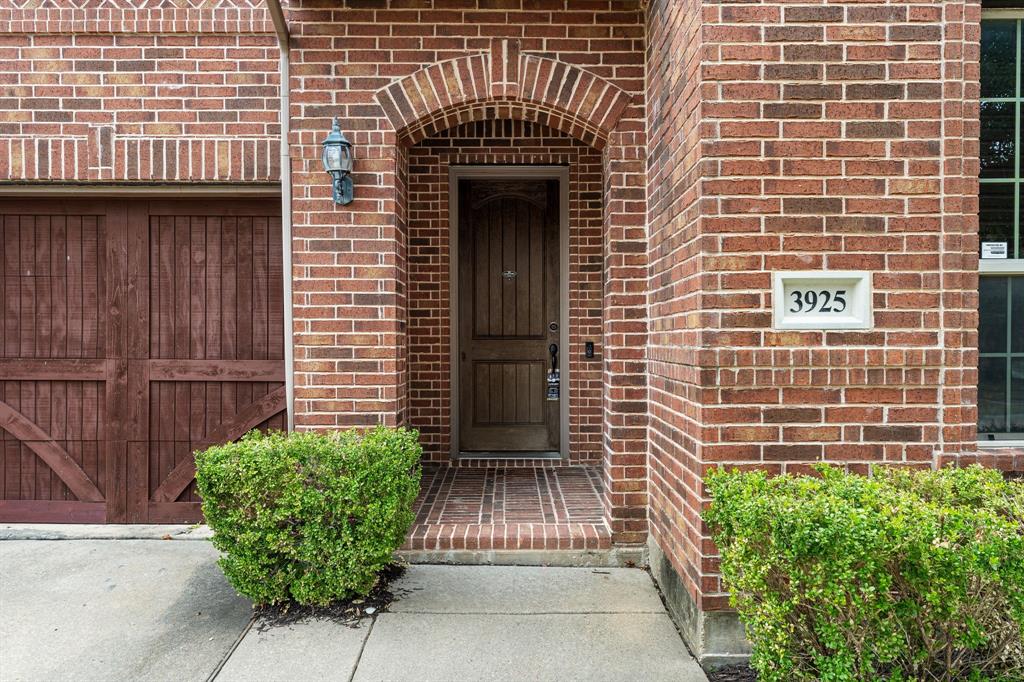 STONE HALLOW - Residential Lease