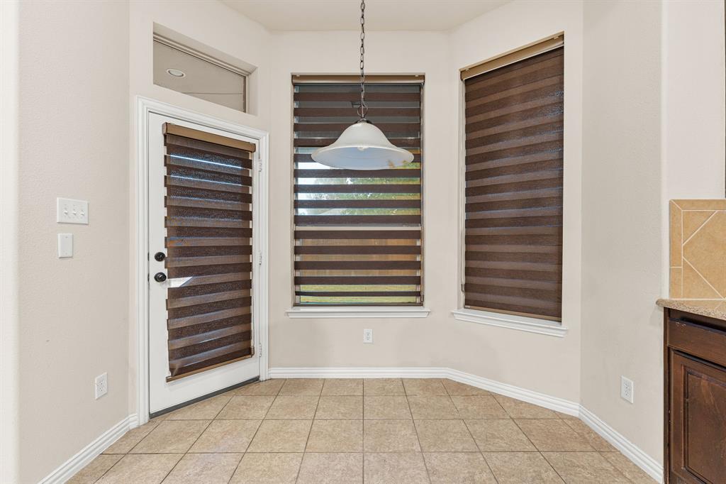 STONE HALLOW - Residential Lease