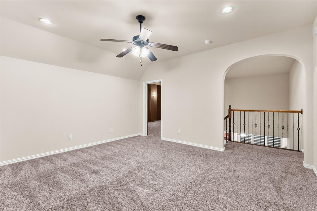 STONE HALLOW - Residential Lease