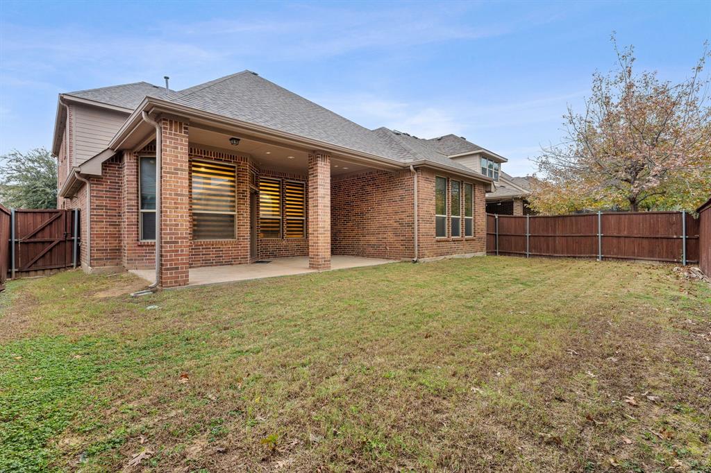 STONE HALLOW - Residential Lease