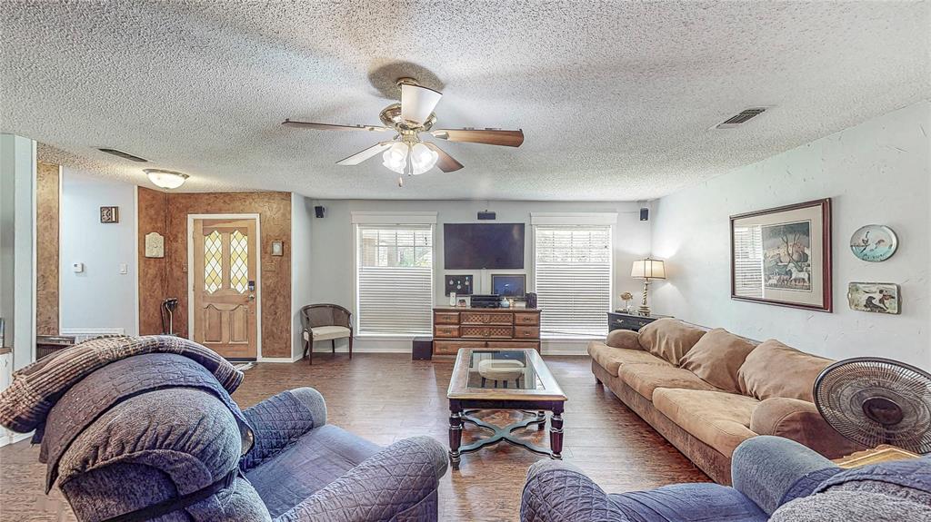 10203 Crestview Drive