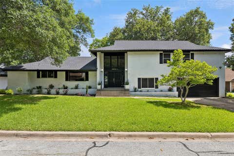 Photo of 4024 Diamond Loch W, North Richland Hills, TX 76180 (MLS # 21281469)