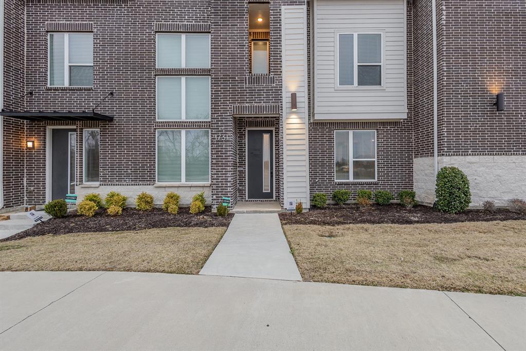 1731 Dalhart Road