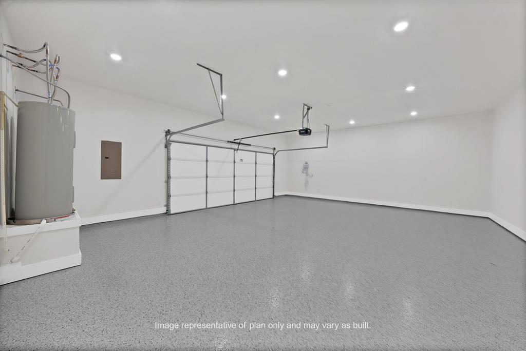 LOT 4 BLK D MATTHEWS FARMS ADDN PH 2 1.079 AC - Residential