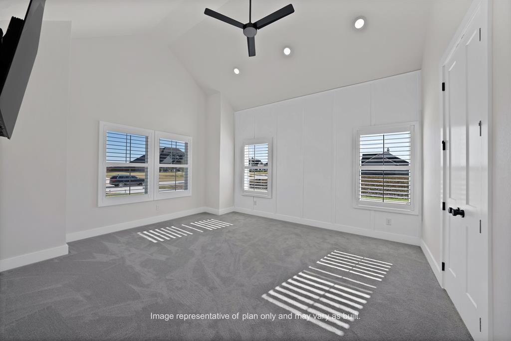 LOT 4 BLK D MATTHEWS FARMS ADDN PH 2 1.079 AC - Residential