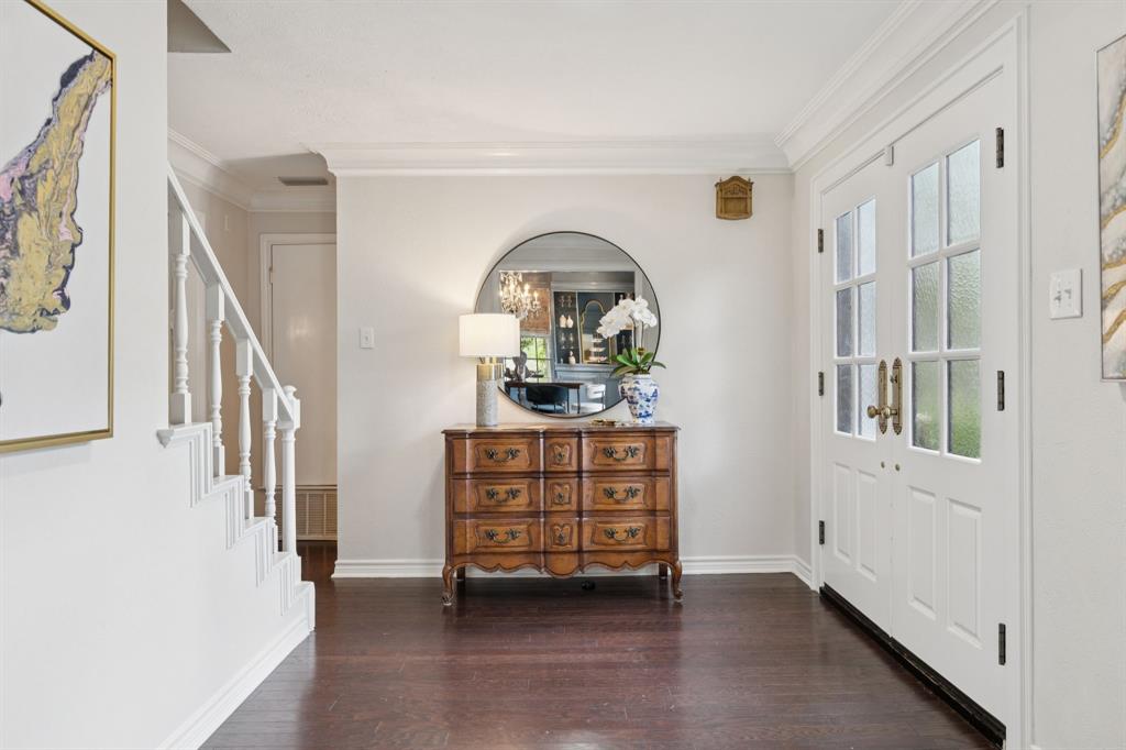 9315 Moss Circle Drive