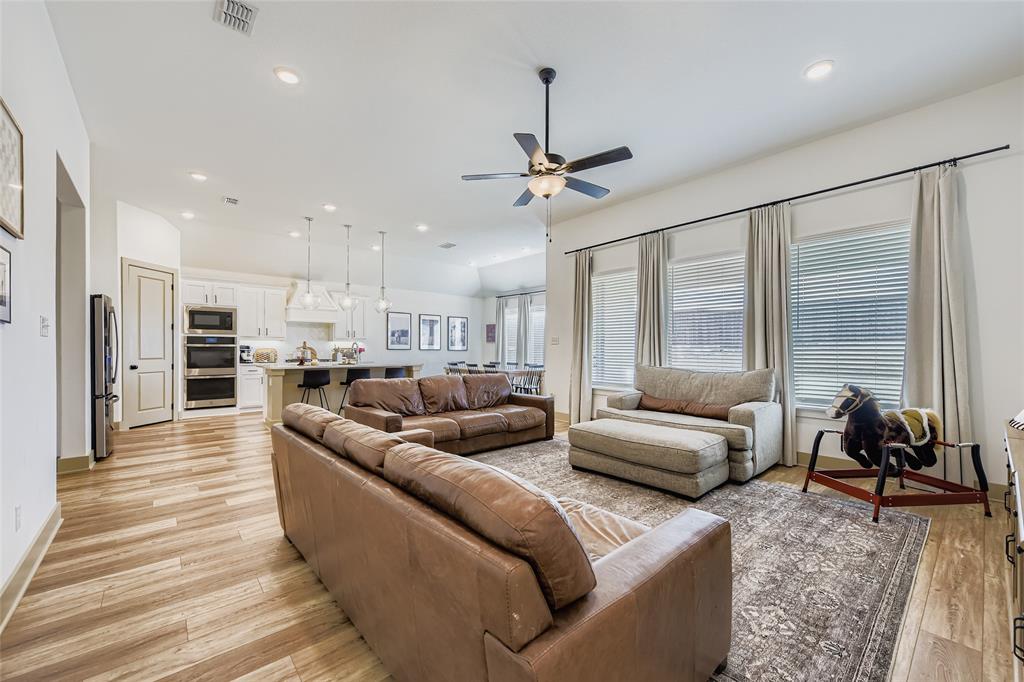 Ventana - Residential