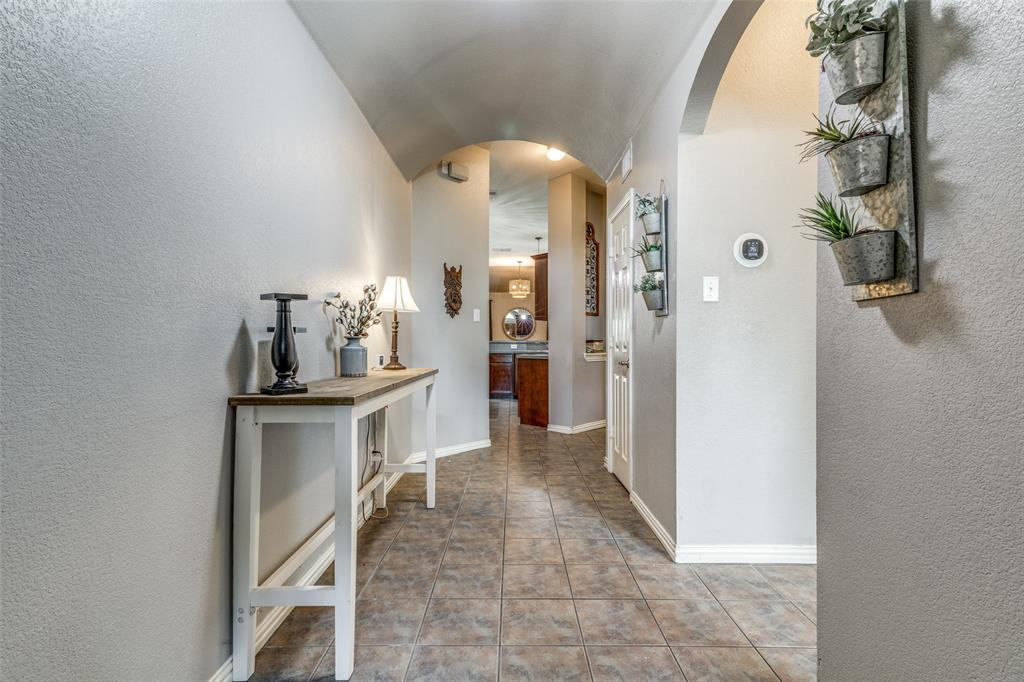544 Willowview Drive