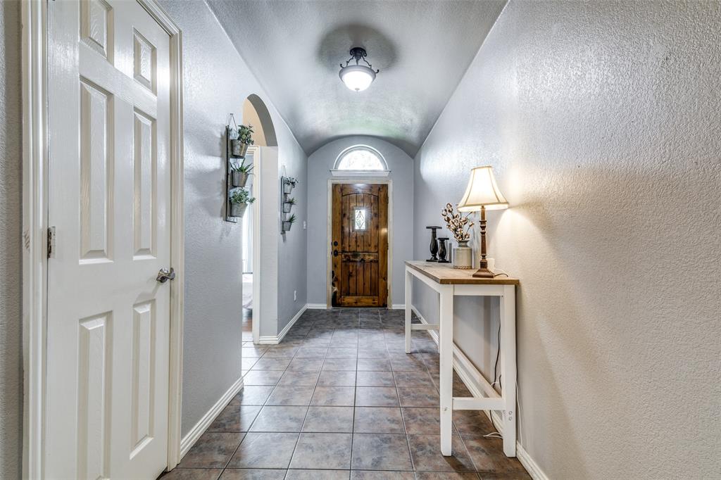 544 Willowview Drive