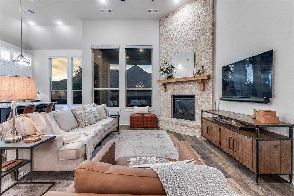 Tavolo Park - Residential