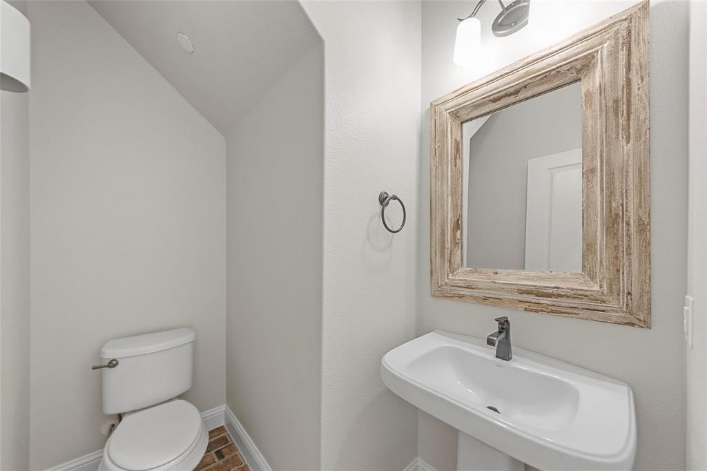 GREENS AT STACY CROSSING - Residential Lease