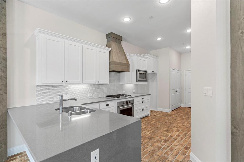 GREENS AT STACY CROSSING - Residential Lease