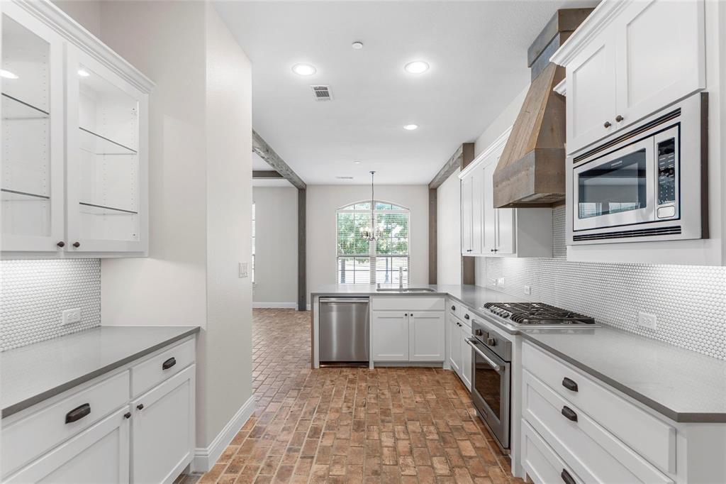 GREENS AT STACY CROSSING - Residential Lease