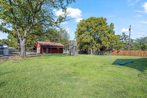 A home in Pottsboro