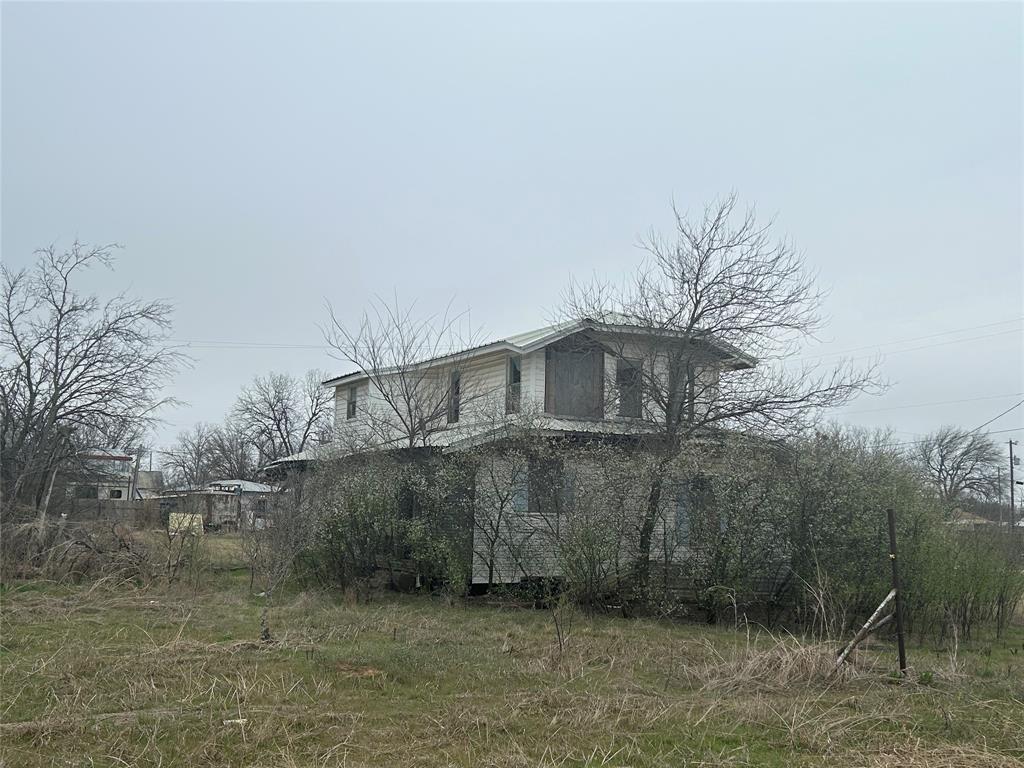 105 Texas Avenue