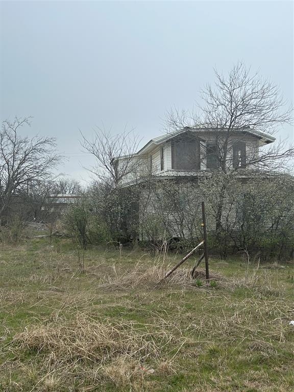 105 Texas Avenue