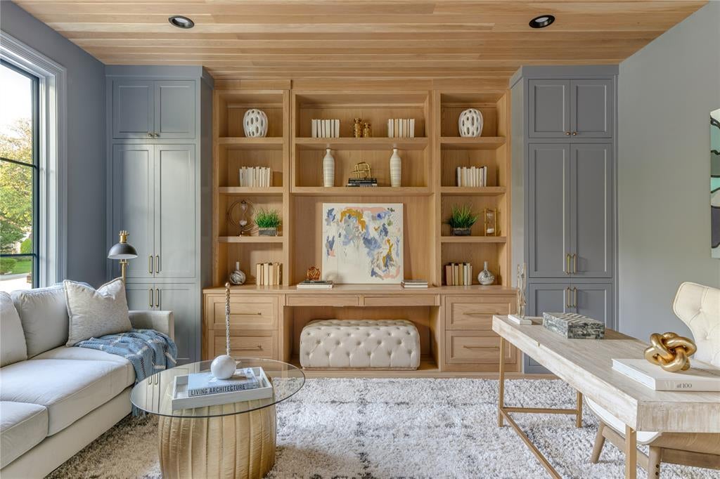 6810 Mimosa Lane