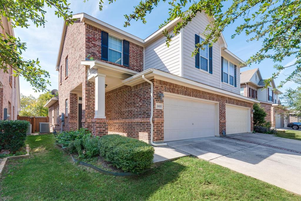 1413 Ravenwood Drive