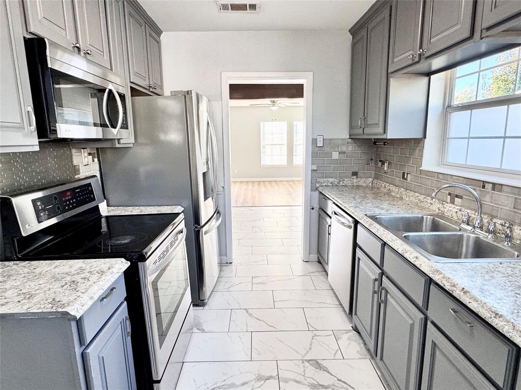 BAKER BROTHERS ADDITION - Residential Lease