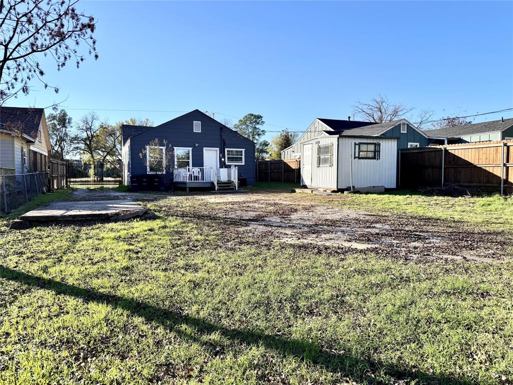 BAKER BROTHERS ADDITION - Residential Lease