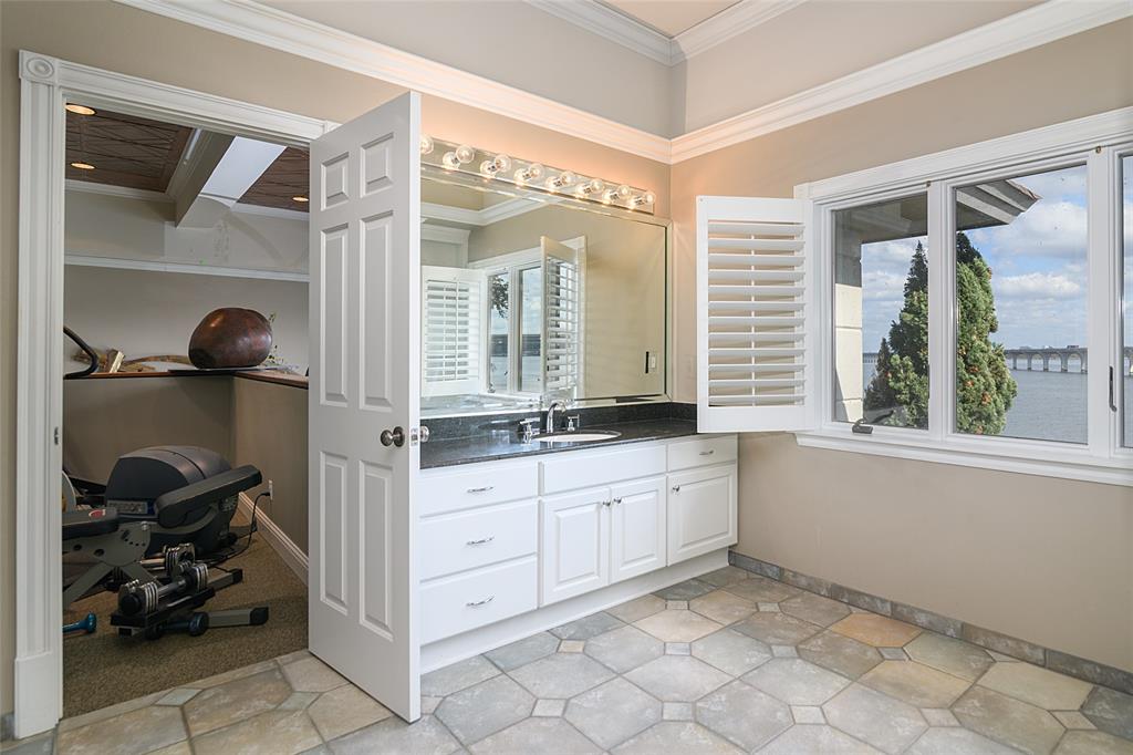 Lake Pointe Place - Residential