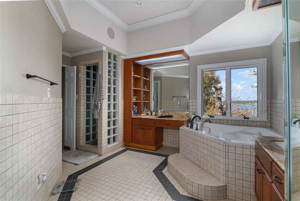 Lake Pointe Place - Residential