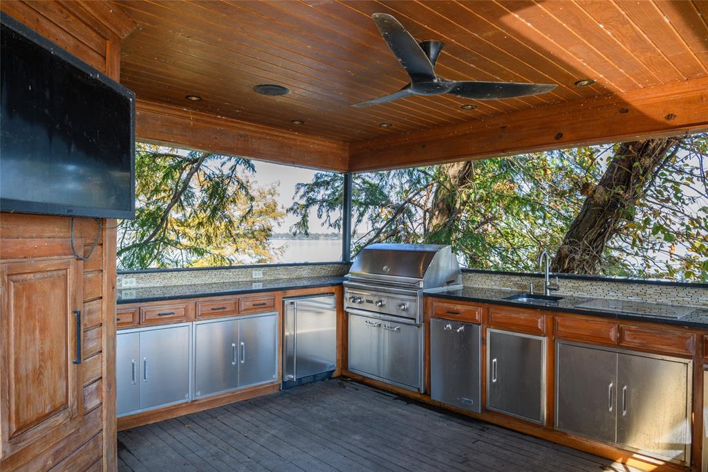 Lake Pointe Place - Residential