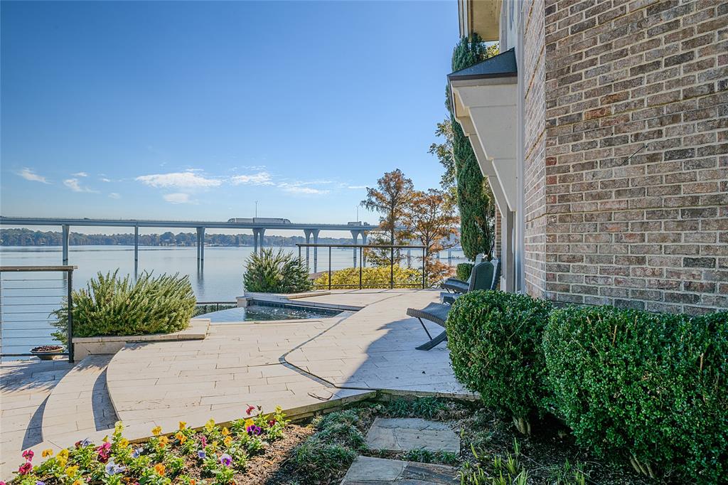 Lake Pointe Place - Residential