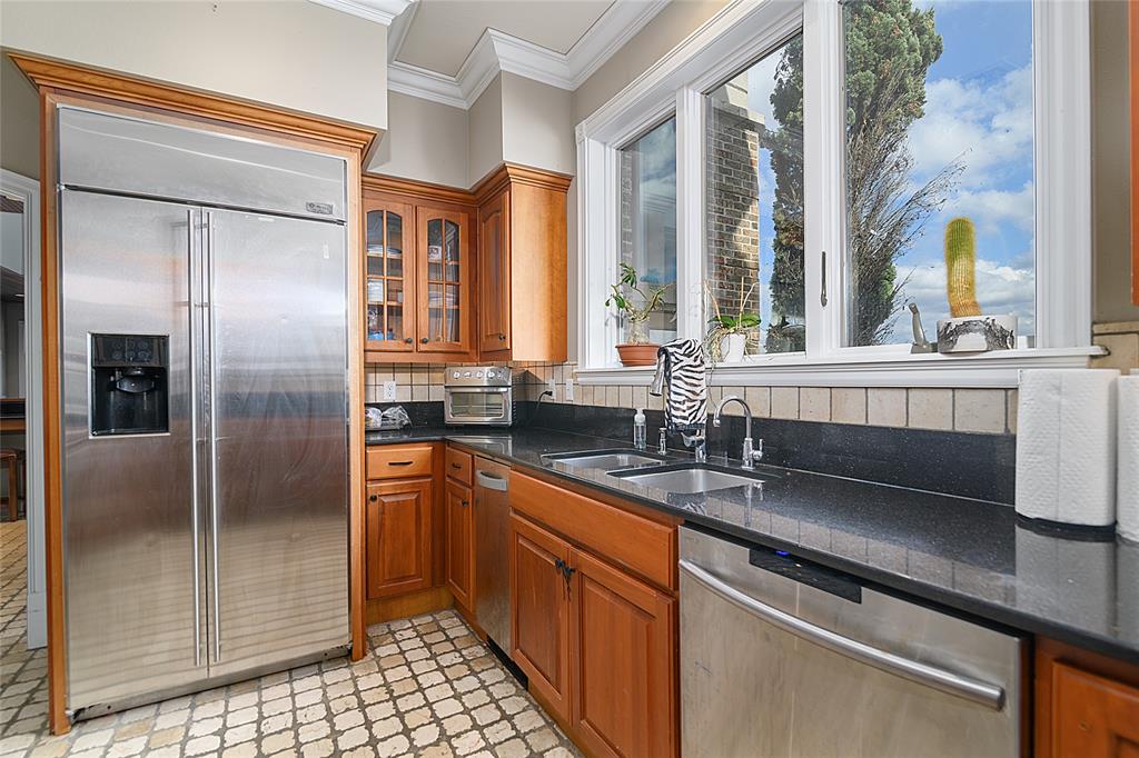 Lake Pointe Place - Residential