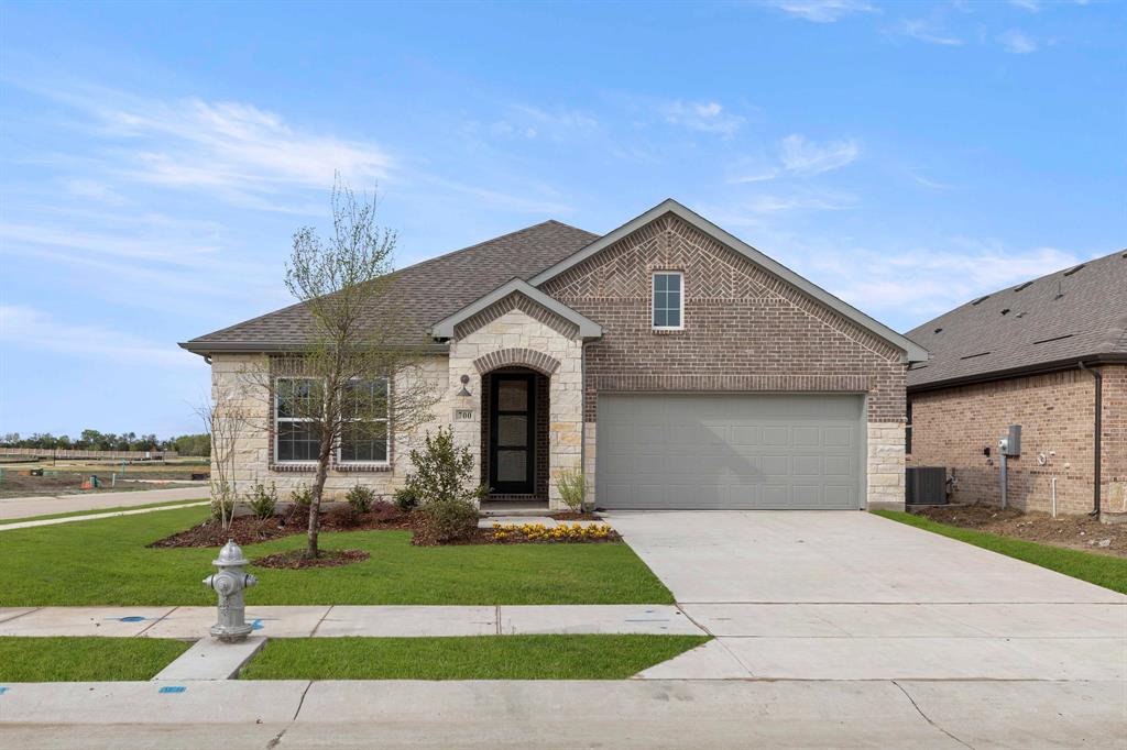 2103 Meadowlark Lane