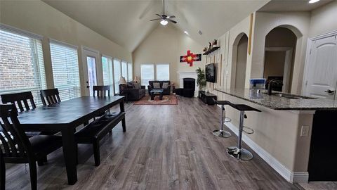 Photo of 10037 Emily Pass, McKinney, TX 75072 (MLS # 21258153)