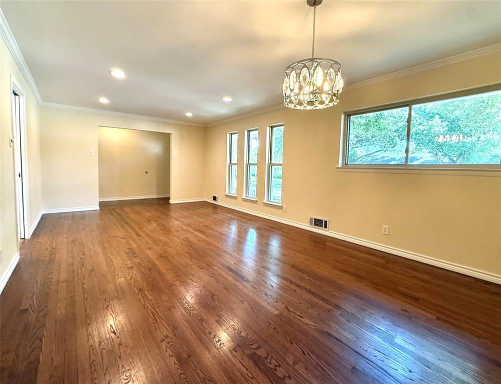 1116 Elizabeth Lane