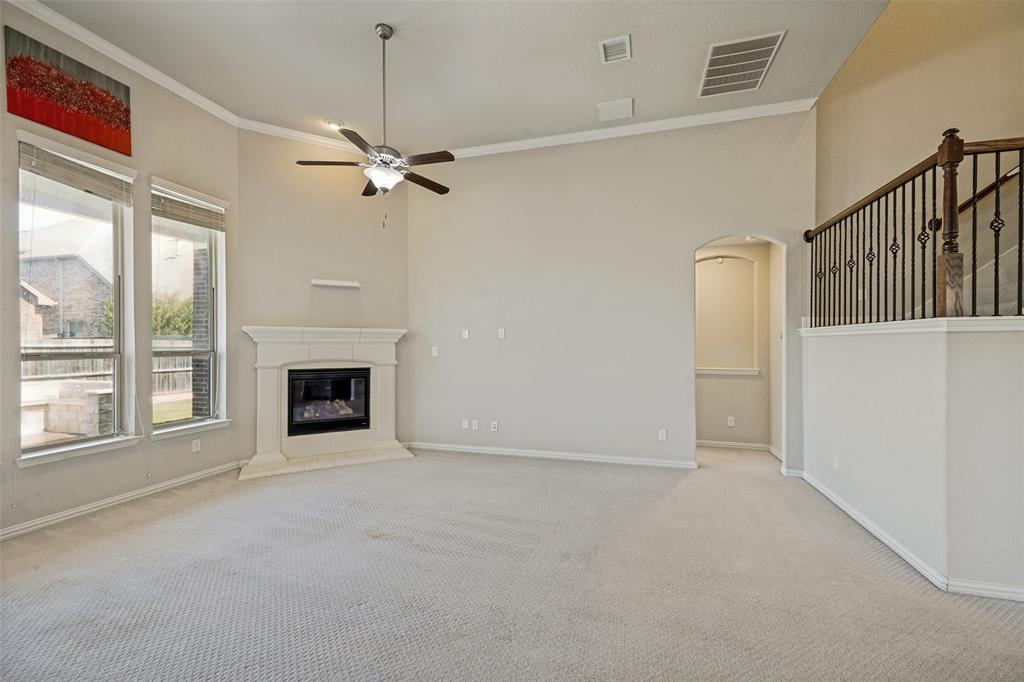 801 Feathering Way