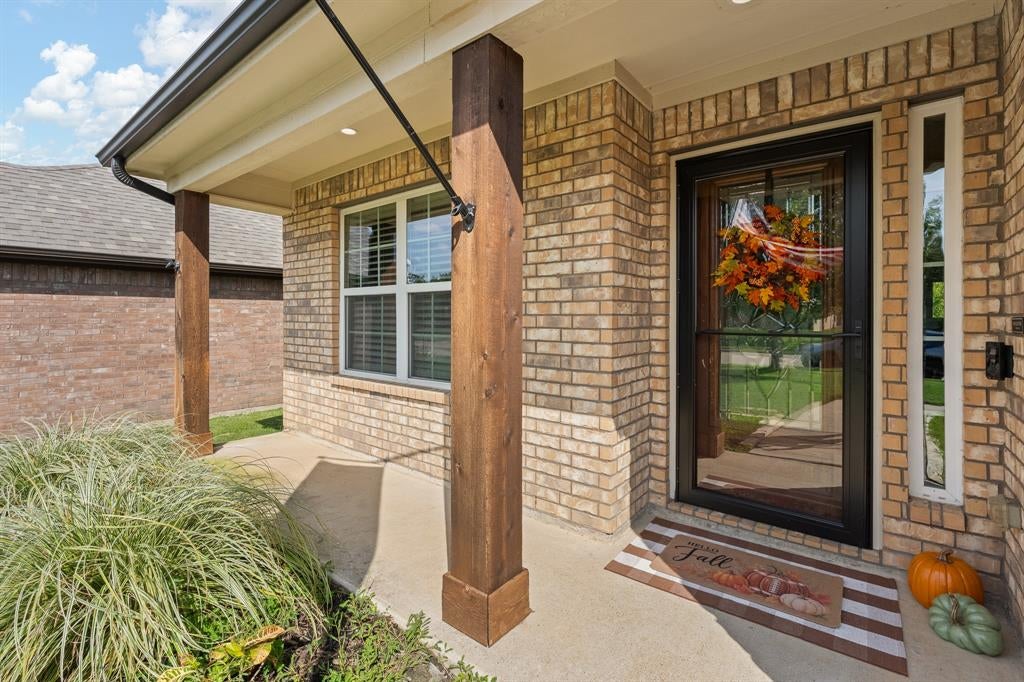 3137 Shoreline Drive