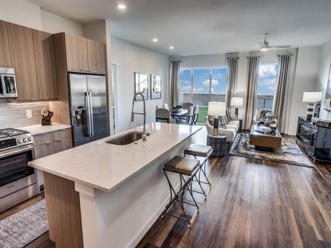 Photo of 7450 Coronado Avenue #315, Dallas, TX 75214 (MLS # 21246509)