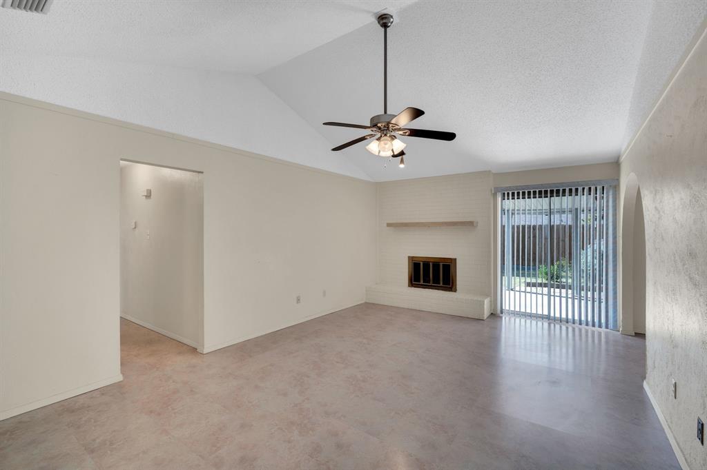 2717 Springlake Court