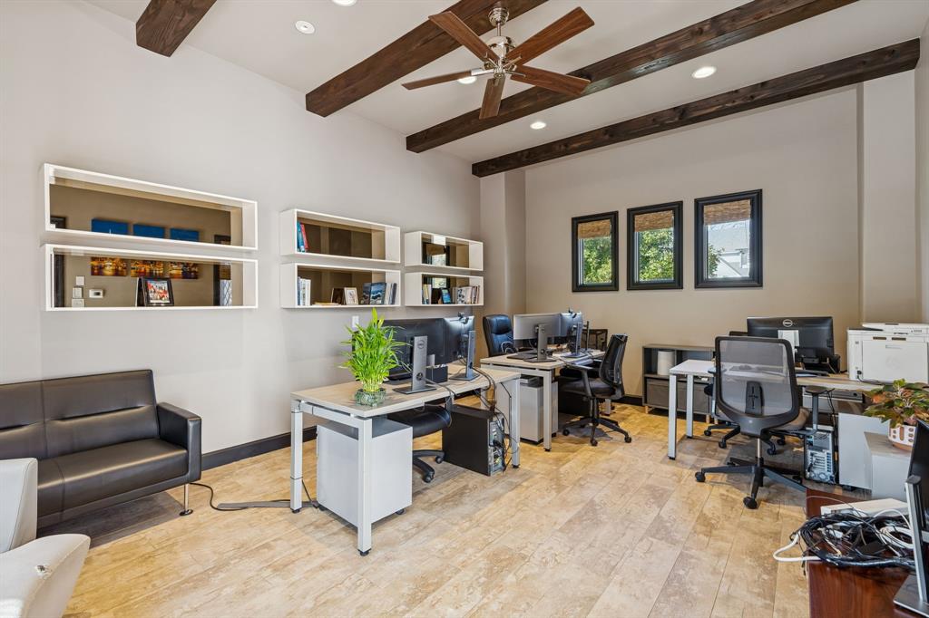 Manchester Downs - Residential