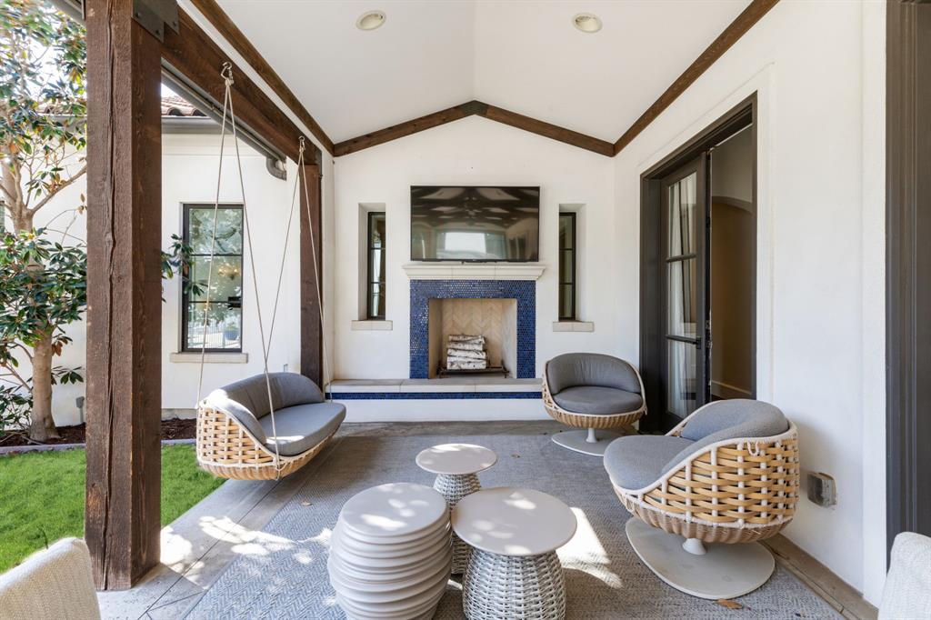 Manchester Downs - Residential