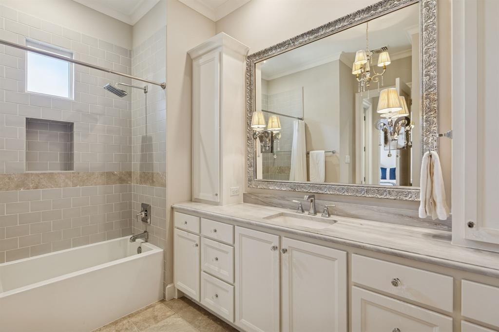 Manchester Downs - Residential