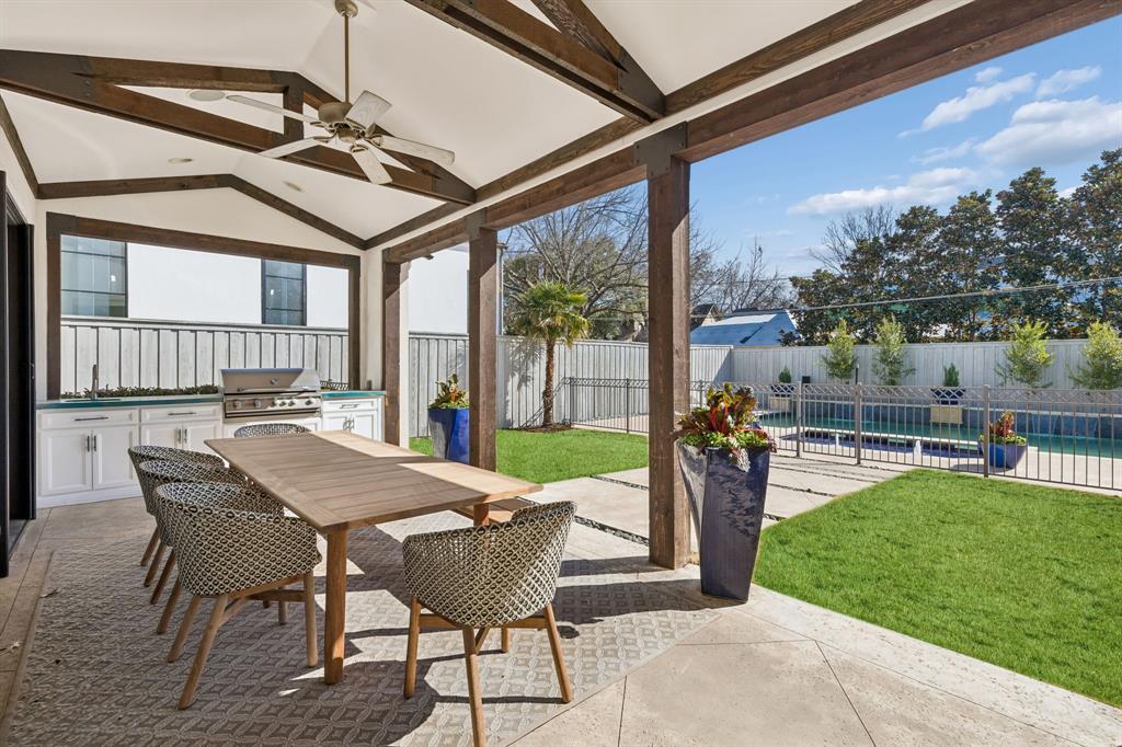 Manchester Downs - Residential