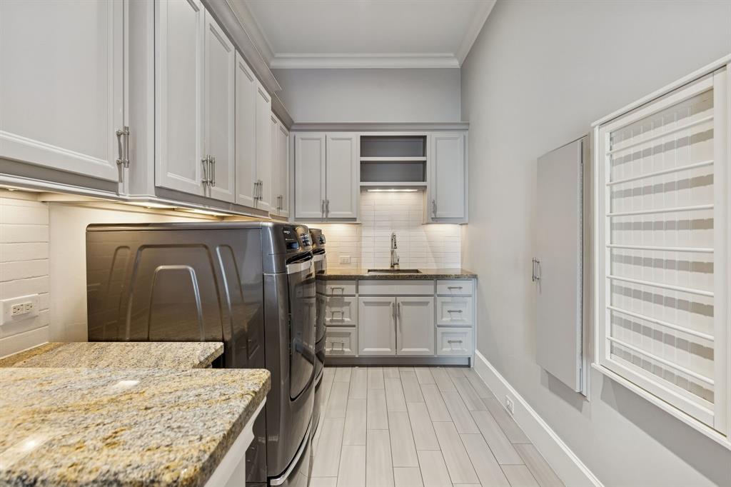 Manchester Downs - Residential