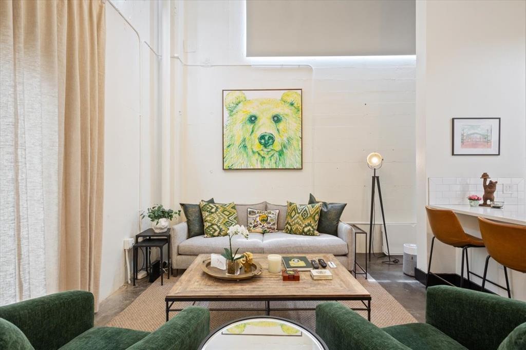 219 S 4th Street 106