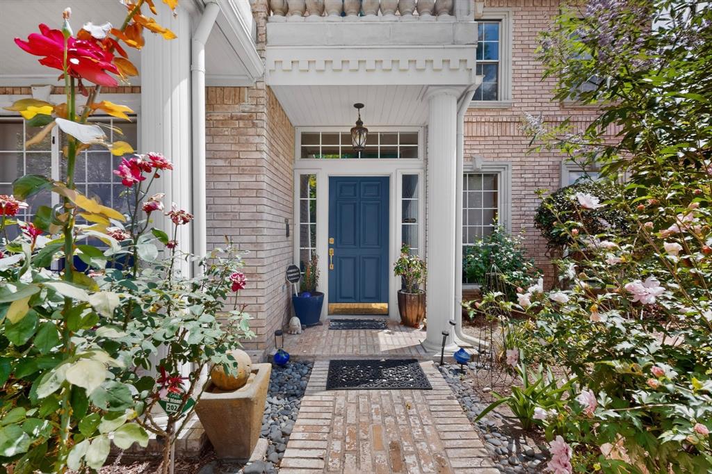 712 Water Oak Drive