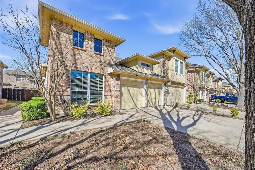 Photo of 9842 Wake Bridge Drive, Frisco, TX 75035 (MLS # 21208675)
