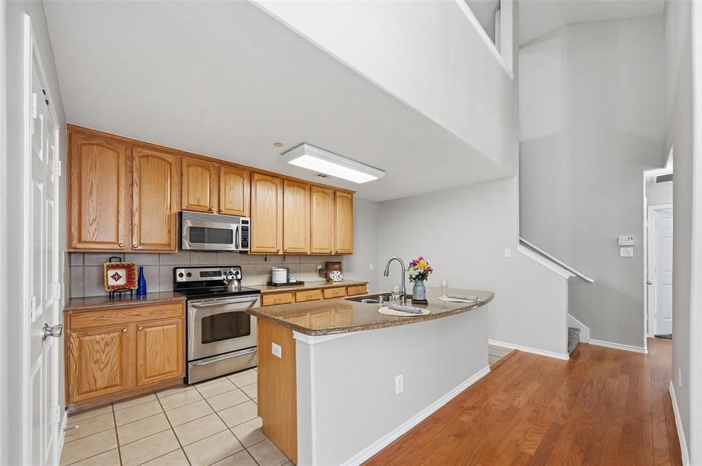 Photo of 9842 Wake Bridge Drive, Frisco, TX 75035 (MLS # 21208675)