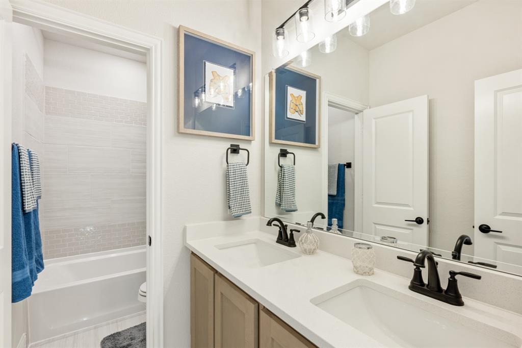 Abe's Landing - Residential